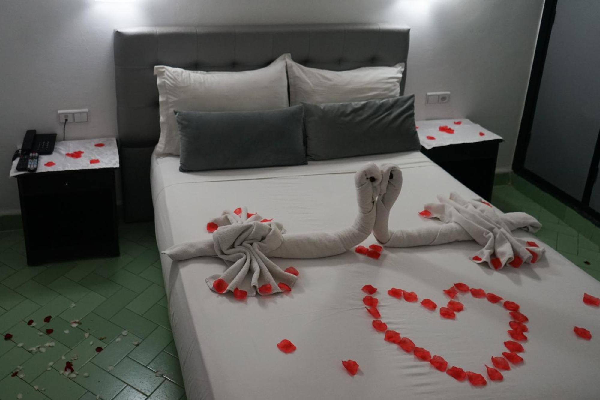 פס Hotel Nouzha מראה חיצוני תמונה