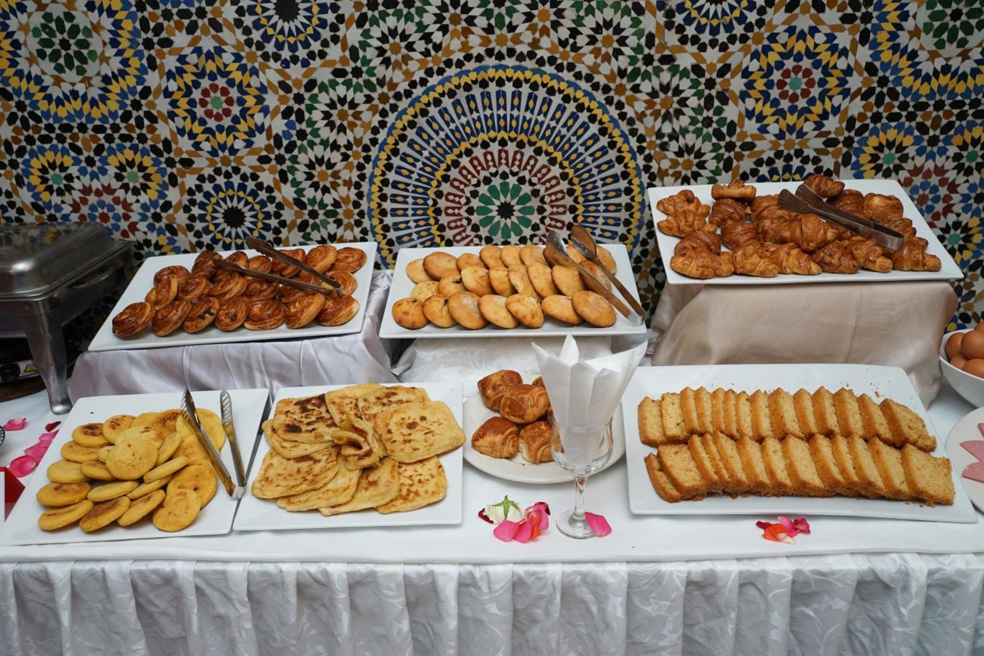 פס Hotel Nouzha מראה חיצוני תמונה