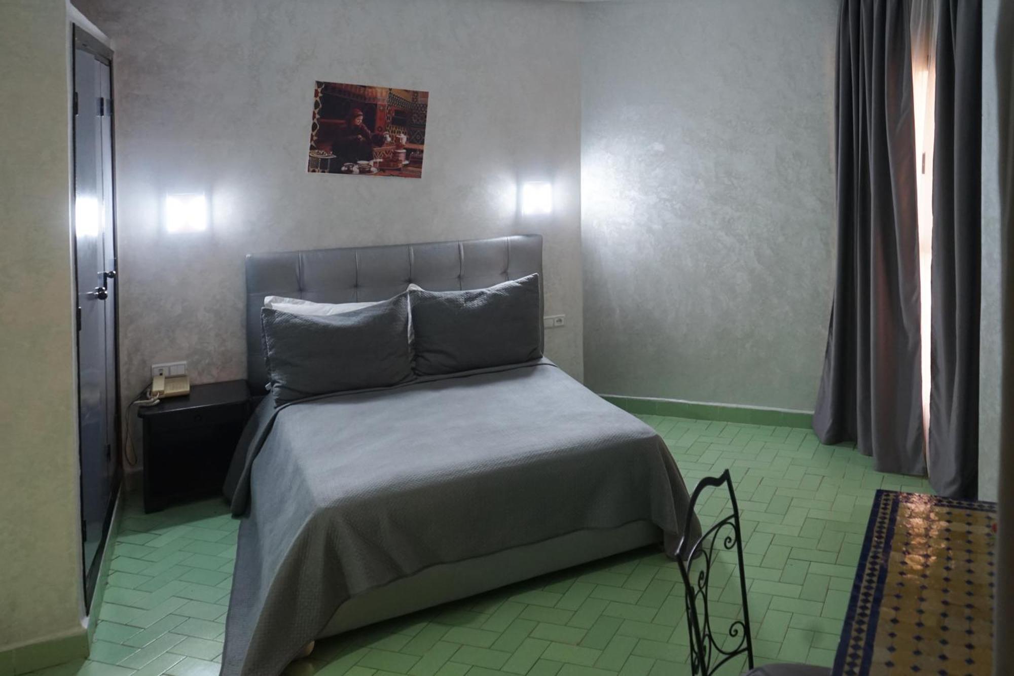 פס Hotel Nouzha מראה חיצוני תמונה